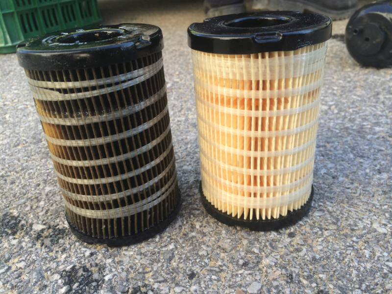 Change fuel filter on generator set